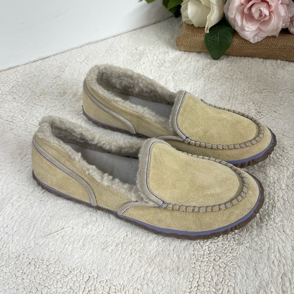 Sorel slippers size 9 - Picture 1 of 6